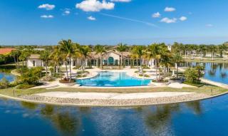 Beautiful lakefront home in Toscana Isles - Breeze By The Lake - Nokomis - 0