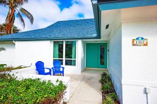 Spacious island retreat with pool - Minutes to the beach - Ybel - 4