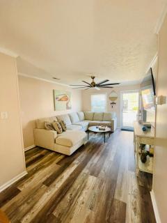 Serenity Shore Beach Home pets ok new Reno parking - Myrtle Beach - 9