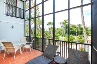 Spacious 3BR Retreat On Sanibel Island - Steps To The Water - Sanibel - 2