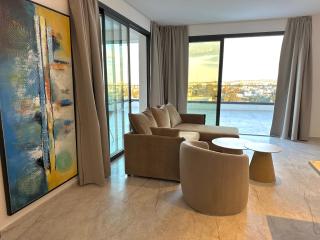 Lux Level 4 Penthouse Tower 206 - Nikosia - 0