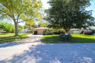 Charming 2 BR home minutes from Siesta Key beaches - Sarasota - 0