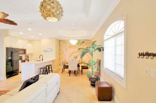 2BR Condo On Venice Island - Minutes To Beaches - 6