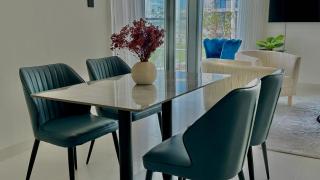 Luxury Beachfront Apartment in Marina Vista Tower 2 by Bhavan Vacation Homes - 3