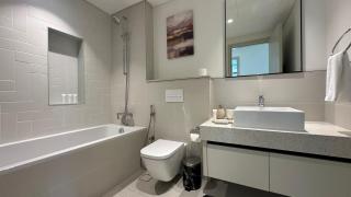 Luxury Beachfront Apartment in Marina Vista Tower 2 by Bhavan Vacation Homes - 2