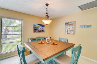 1 Mi to Dtwn Stuart Bright Home with Pool and Spa! - Stuart - 4