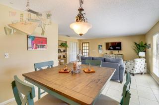 1 Mi to Dtwn Stuart Bright Home with Pool and Spa! - 3