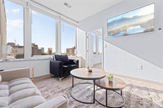 310 Euclid- Comfy Quiet Haven Wi-Fi Parking Gym - 0
