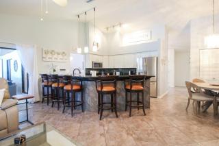 Elegant 3BR 2BA Private Pool Home - Palmetto - 5