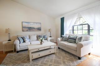 Elegant 3BR 2BA Private Pool Home - Palmetto - 1