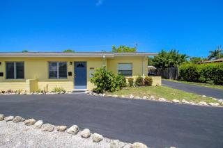 1BR Venice home with private beach access - Golden Beach Haven - 5