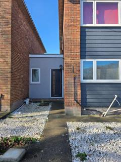 Large House, Home for Contractors- Park Free - 5