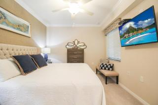 Lavish 2 BR lakefront condo with golf course views - Lakewood Ranch - Bradenton - 1