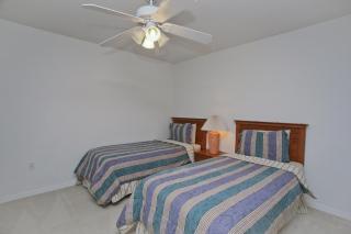 Golf course views - 2BR, 2nd floor condo - Heritage Oaks - Vamo - 1