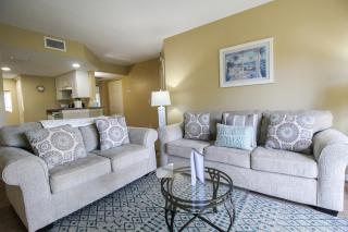 Resort-style living near IMG, Anna Maria Island, and Bradenton Beach - 8