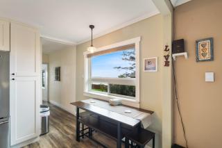 Waterfront Coastal Retreat with Bay Views & Dual Living Areas - Netarts - 2