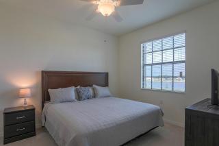 Chic 3 BR condo With Golf Course Views - Heavenly Daze - Bradenton - 1