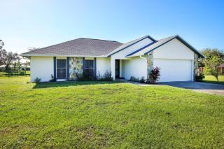 Spacious lakefront pool home in North Fort Myers - North Fort Myers - 4