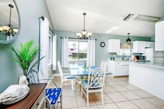 Spacious lakefront pool home in North Fort Myers - North Fort Myers - 3