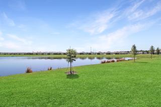 Stylish lakefront villa with all of the amenities - Near Beaches - Hibiscus Haven - Englewood - 6
