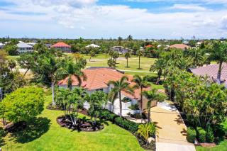 Golf course pool home on 12th hole of the Sanibel Island Golf Club - Isle Awhile - Ybel - 5