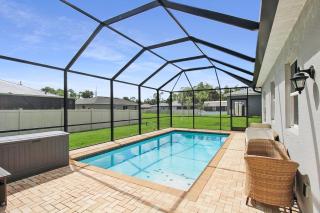 Private Salt Water Pool Home in North Port - La Vida Loca - North Port - 4