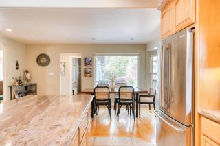 Sonoma Hideaway w Private Pool Fire Pit Game Room Guest Studios - Sebastopol - 2