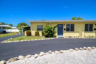 2 BR Home With Private Beach Access To Golden Beach - Luna Sea - 4