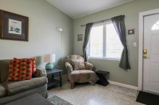 2 BR Home With Private Beach Access To Golden Beach - Luna Sea - 1