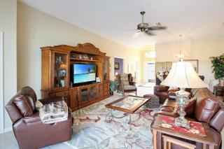Serene pool home in the exclusive Heritage Oaks Golf & Country Club - Sarasota - 9