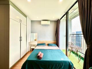 Lux Studio, Center Position, Quick To Airport, Next to Marriott And Nation Convention Centre - Hanoi - 6