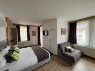 Family Hotel Flora - Zlatograd - 1