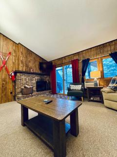 Cozy Ski Lodge Condo I Alpen Villas at Powderhorn Mountain - Bessemer - 0