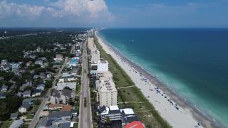 Charming beach home, fenced yard, sleep 8, pets ok - Myrtle Beach - 8