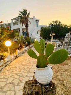 STAVROS STUDIOS - Logaras - 2