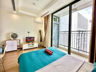 Lux Studio Apt, Modern Amenities, 2 Minutes To Walking Lake, Swimming Pools And Gym - 9