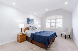 Beautiful 4 bed, 3 master bedrooms-pvt washrooms - Brampton - 7