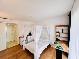 Studio Ivana by Blaxy Residence - 23 August - 0