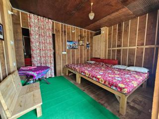 Nanda Kot Home Stay - 9