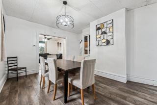 Modern Family Friendly Home 3 Bedroom Great Location - Pittsburgh - 2
