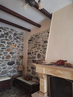 Traditional house in Kampia - 8