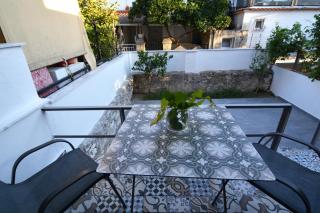 IRON House - Kavala - 8
