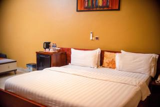 Triple Hill Hotel - 8