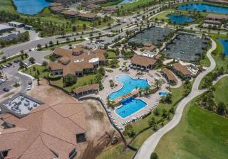 Lakefront 2 BR Condo In Lakewood National - 7