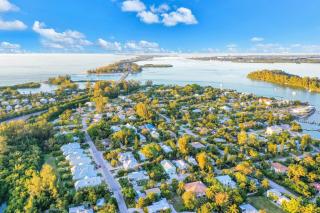 Exquisite 3 BR home with pool and spa on Longboat Key - The Captain's Quarters - Longboat Key - 6