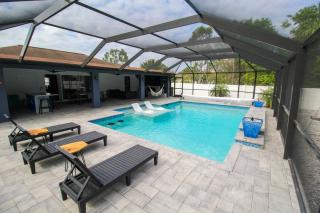 Chic 3 BR Private Pool Home in Lehigh Acres - Lehigh Acres - 6
