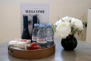 Modern City Centre Apartment - Sleeps 4 - ideal for families, couples & professionals - 7