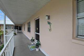 2 BR second story condo close to beaches - Venice - 5
