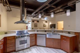 Huge Luxury Loft AC Roof Deck - San Diego - 0