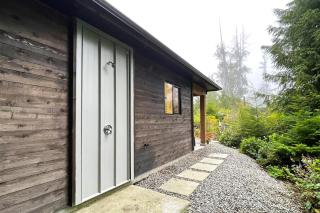 Tidal Retreat Cabin - 1